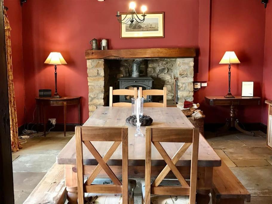 Large Country Farmhouse Waddington  Buitenkant foto